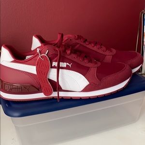 Never Worn Mens Puma Sneakers